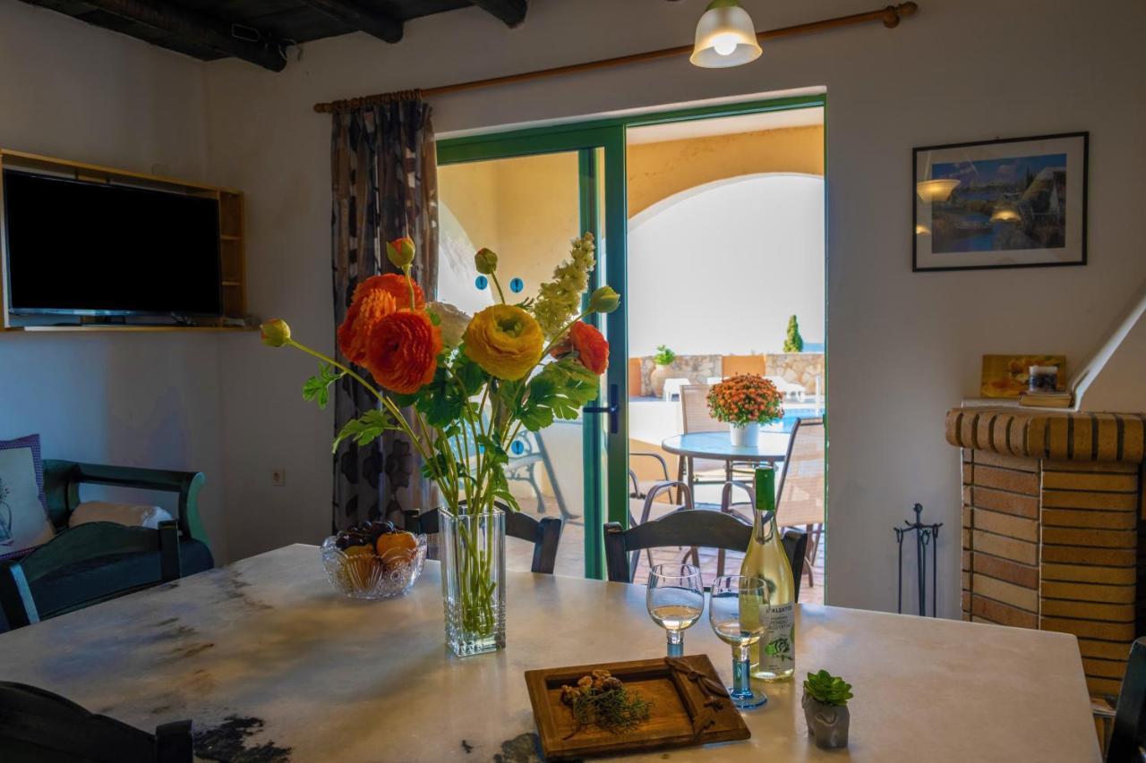 Villa Jokasta & Erato Chania  Kamer foto