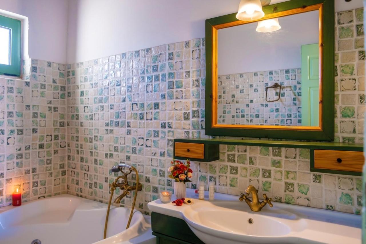 Villa Jokasta & Erato Chania  Kamer foto